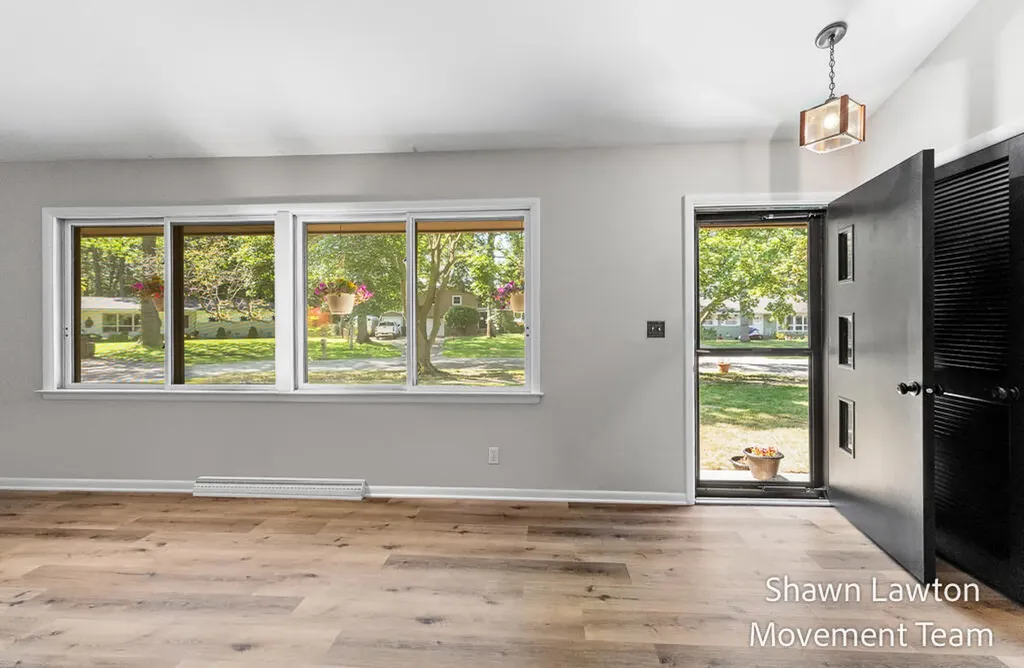 1832 Southwood Avenue Norton Shores City MI 49441