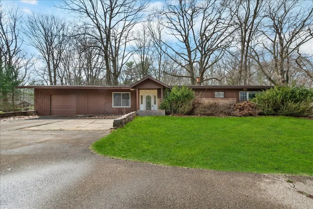 3480 64th Street Saugatuck Township MI 49453