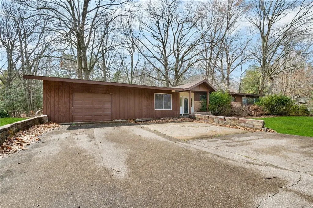 3480 64th Street Saugatuck Township MI 49453