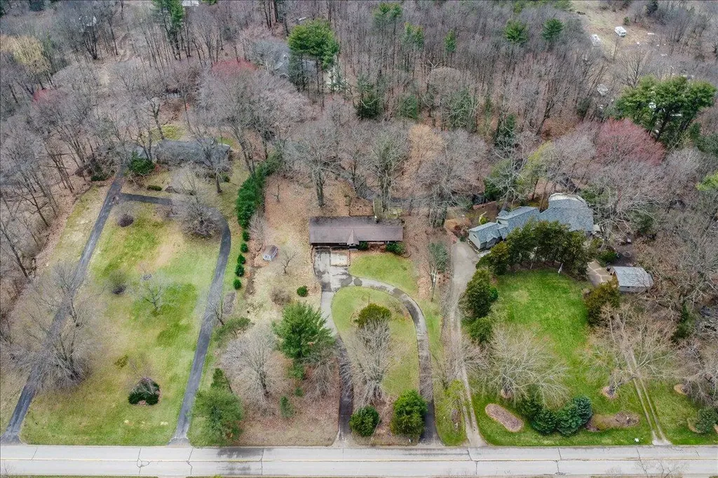 3480 64th Street Saugatuck Township MI 49453