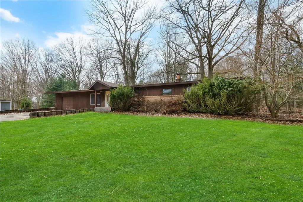 3480 64th Street Saugatuck Township MI 49453