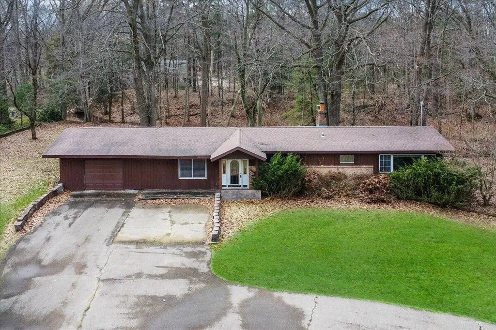 3480 64th Street Saugatuck Township MI 49453