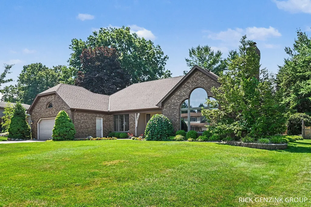 400 W 35th Street Holland City MI 49423