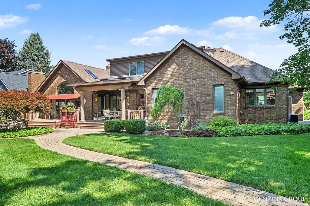 400 W 35th Street Holland City MI 49423