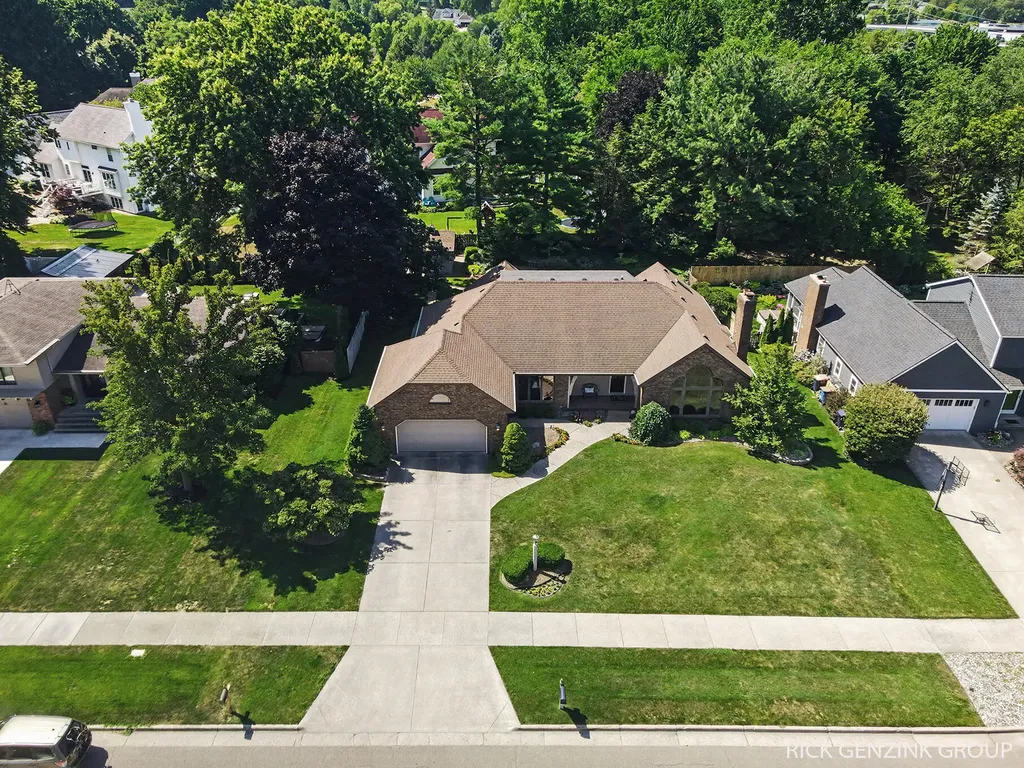 400 W 35th Street Holland City MI 49423