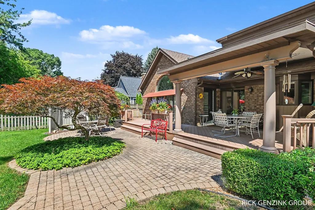 400 W 35th Street Holland City MI 49423