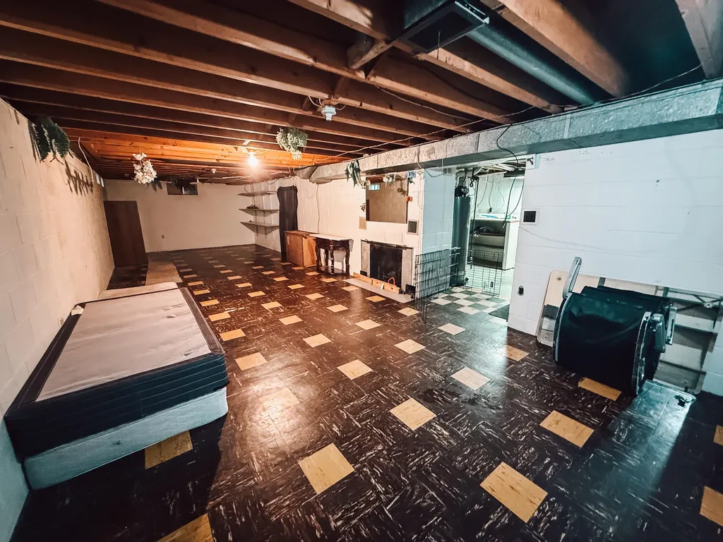 744 S Quarterline Road Muskegon Charter Township MI 49442