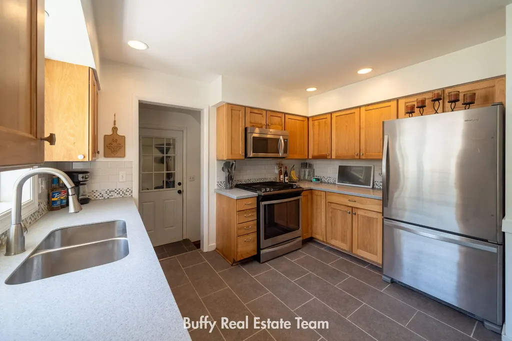 2160 Garland Drive Norton Shores City MI 49441