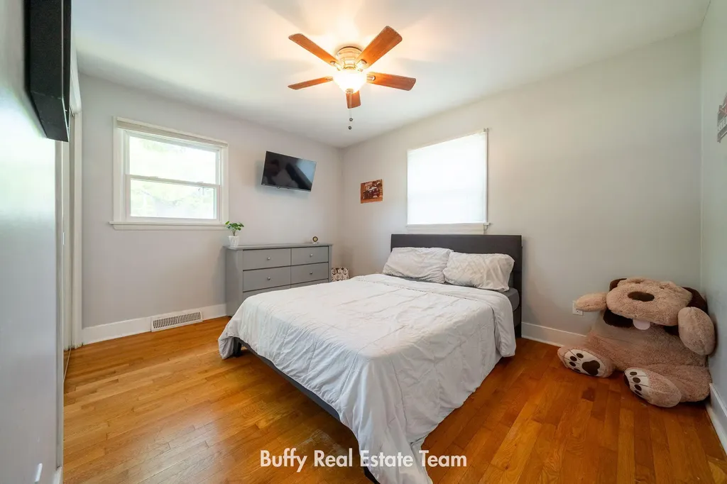 2160 Garland Drive Norton Shores City MI 49441