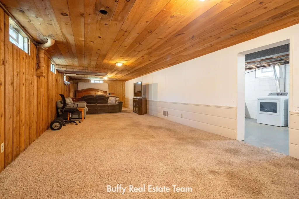 2160 Garland Drive Norton Shores City MI 49441