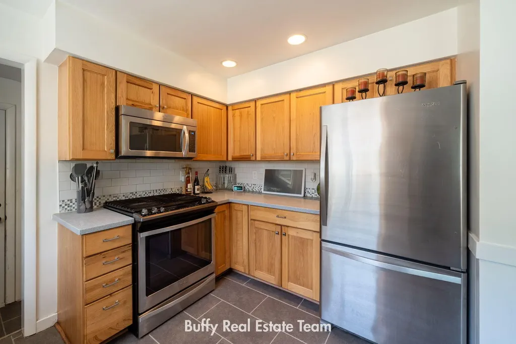 2160 Garland Drive Norton Shores City MI 49441