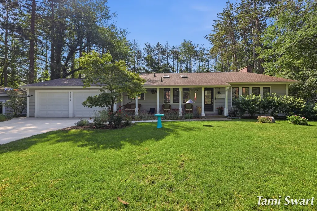 16864 Timber Dunes Drive Grand Haven Charter Township MI 49417