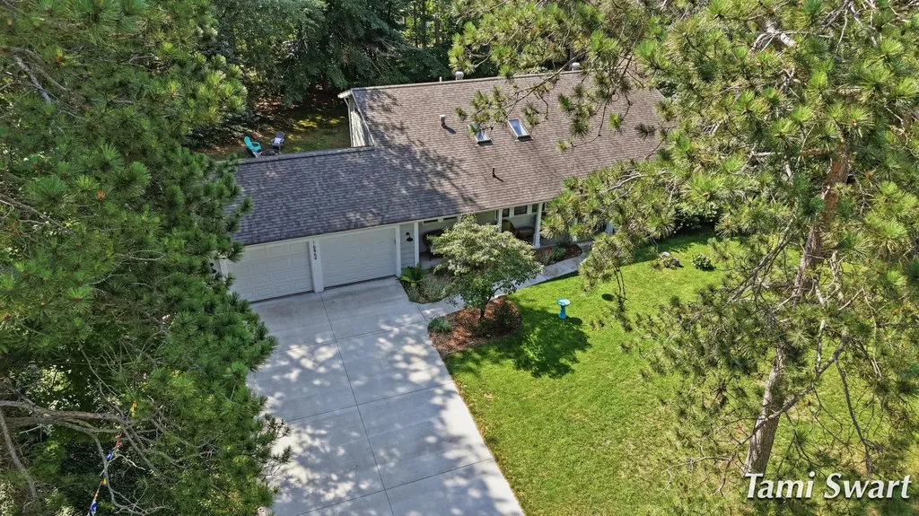 16864 Timber Dunes Drive Grand Haven Charter Township MI 49417