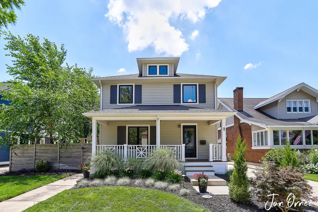 8 E Central Avenue Zeeland City MI 49464