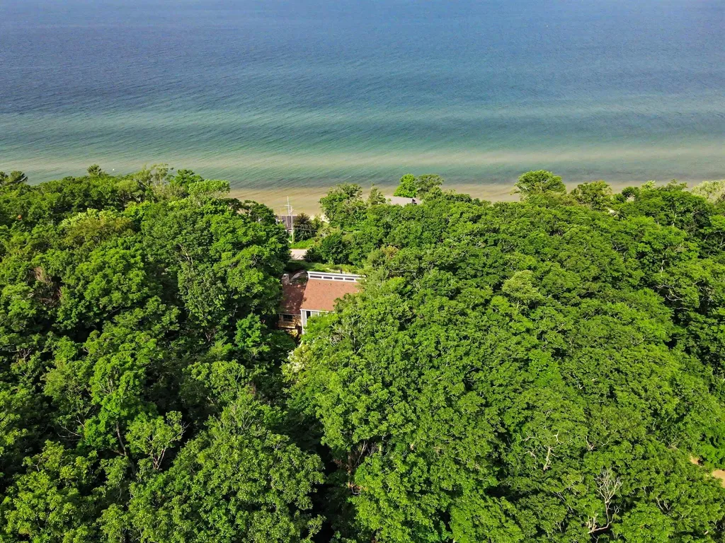 18240 N Shore Estates Road Spring Lake Township MI 49456