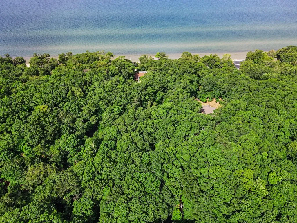 18240 N Shore Estates Road Spring Lake Township MI 49456
