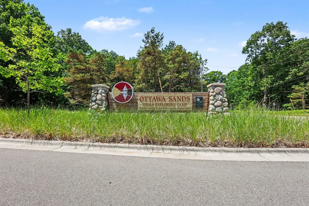 18240 N Shore Estates Road Spring Lake Township MI 49456
