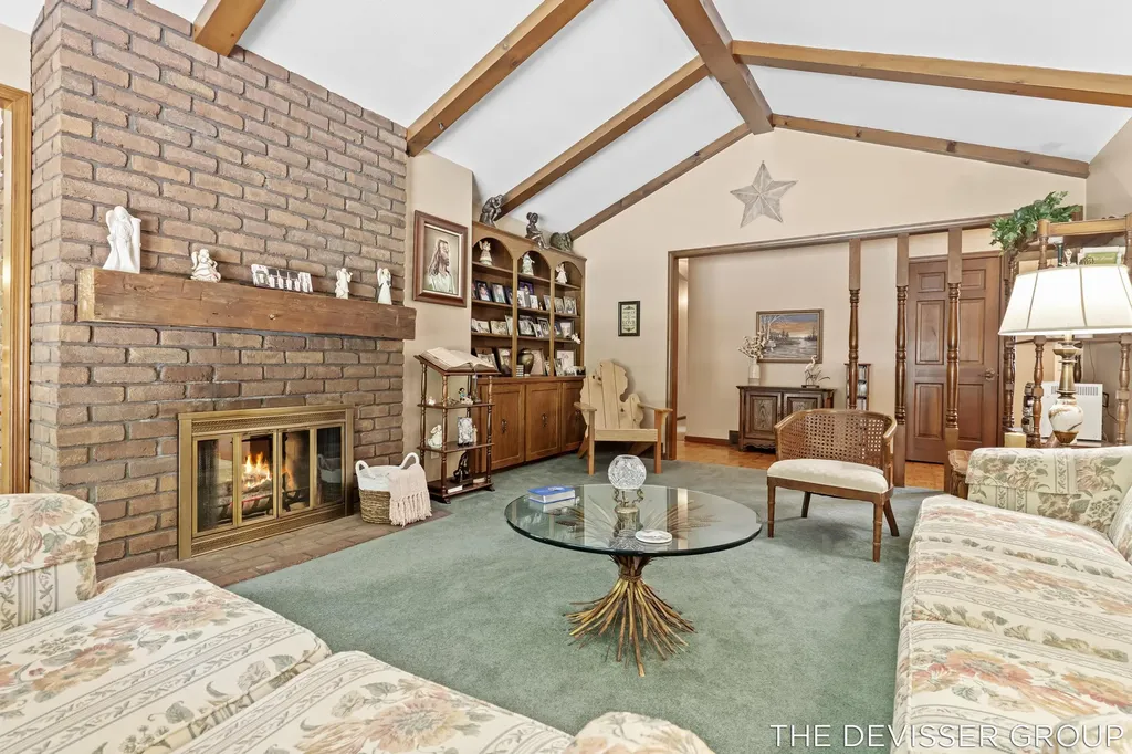 14289 Essenburg Drive Holland Charter Township MI 49424