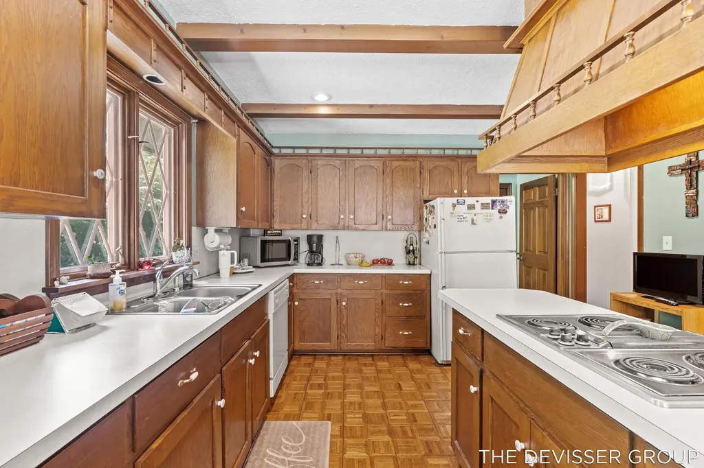 14289 Essenburg Drive Holland Charter Township MI 49424