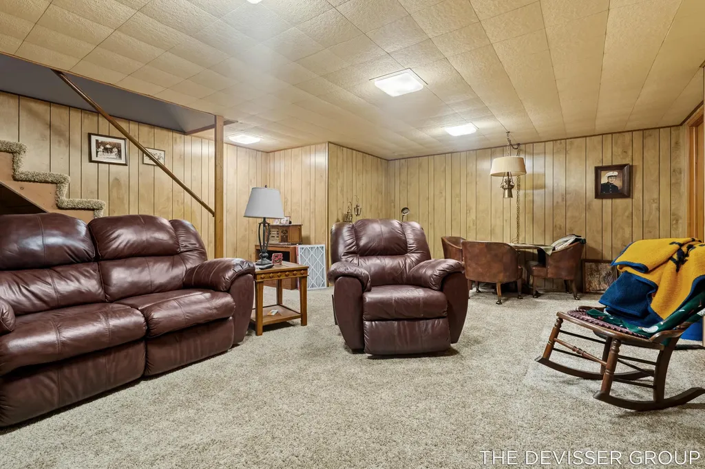 14289 Essenburg Drive Holland Charter Township MI 49424