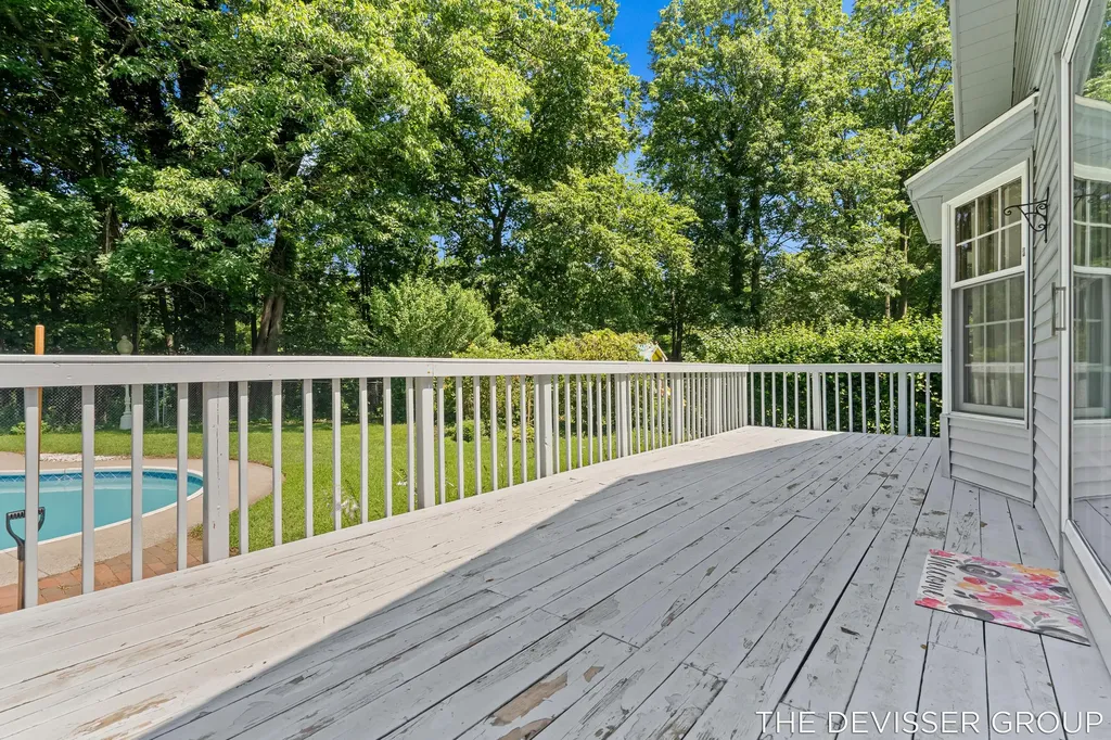 14289 Essenburg Drive Holland Charter Township MI 49424