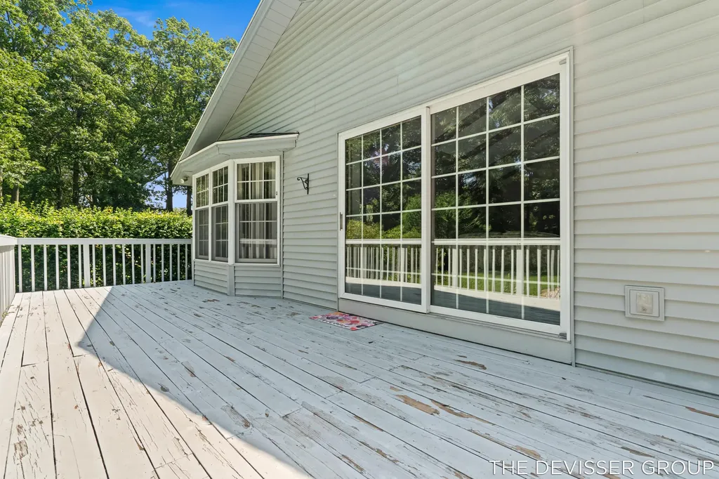 14289 Essenburg Drive Holland Charter Township MI 49424