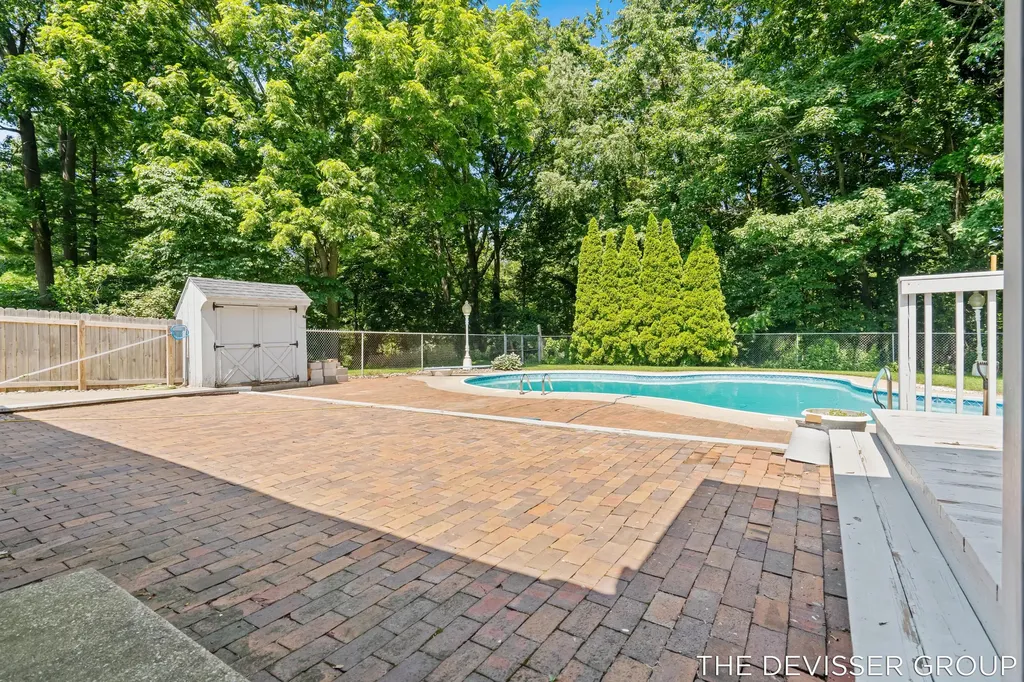 14289 Essenburg Drive Holland Charter Township MI 49424