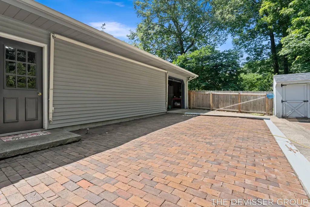 14289 Essenburg Drive Holland Charter Township MI 49424