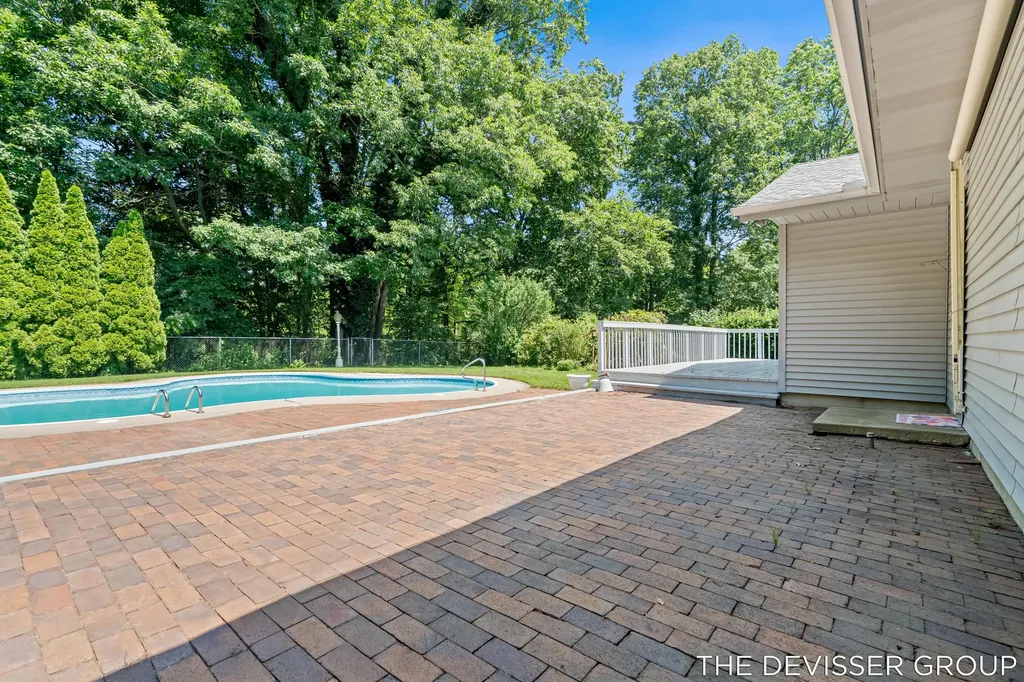 14289 Essenburg Drive Holland Charter Township MI 49424