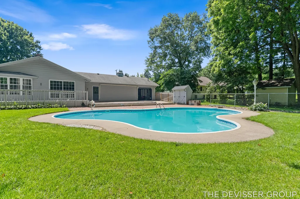 14289 Essenburg Drive Holland Charter Township MI 49424