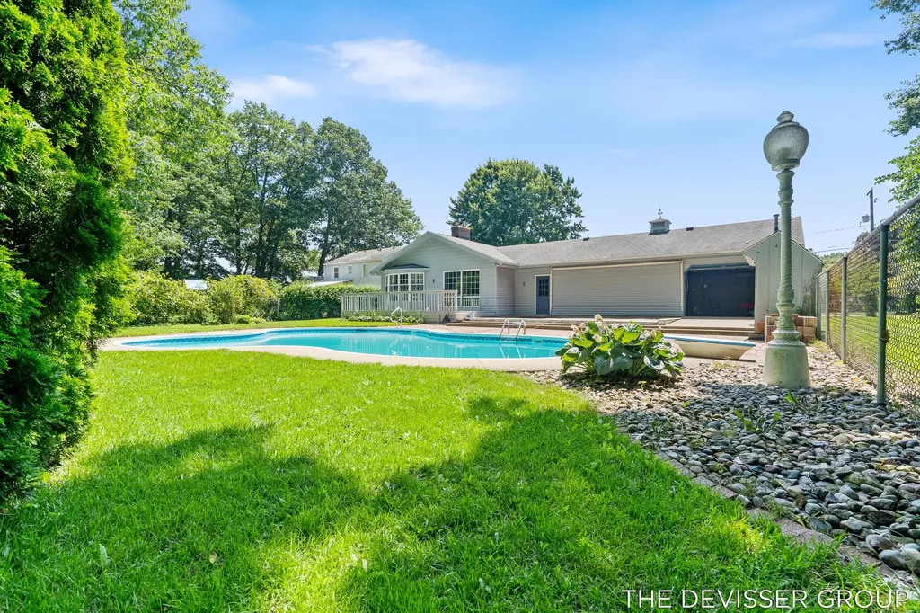 14289 Essenburg Drive Holland Charter Township MI 49424