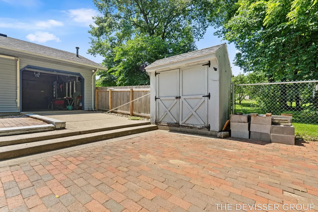 14289 Essenburg Drive Holland Charter Township MI 49424