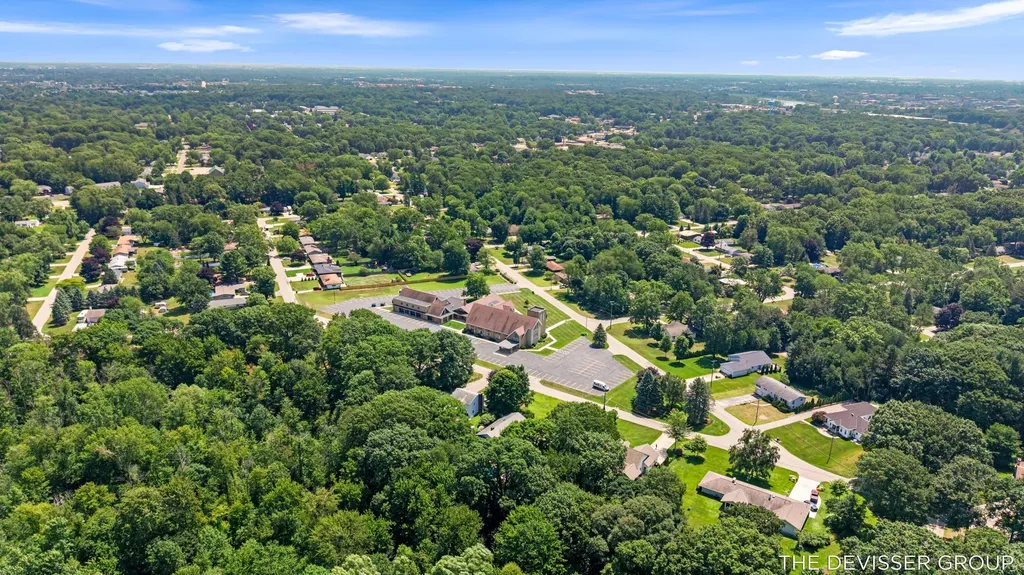 14289 Essenburg Drive Holland Charter Township MI 49424