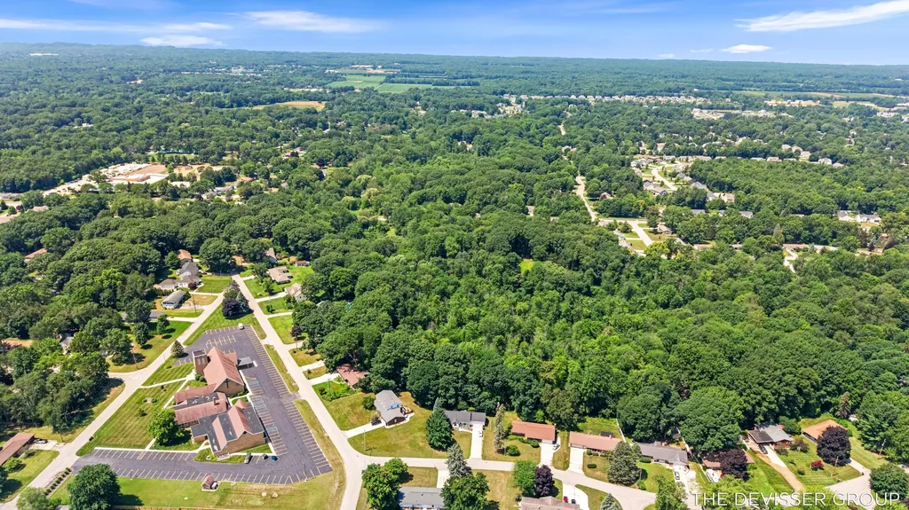 14289 Essenburg Drive Holland Charter Township MI 49424