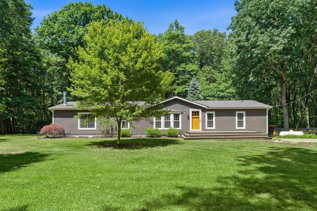 2944 64th Street Saugatuck Township MI 49408