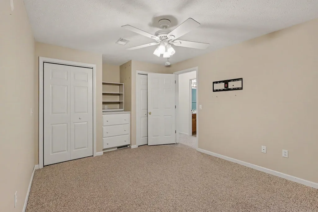 1924 Plymouth Terrace SE Grand Rapids City MI 49506