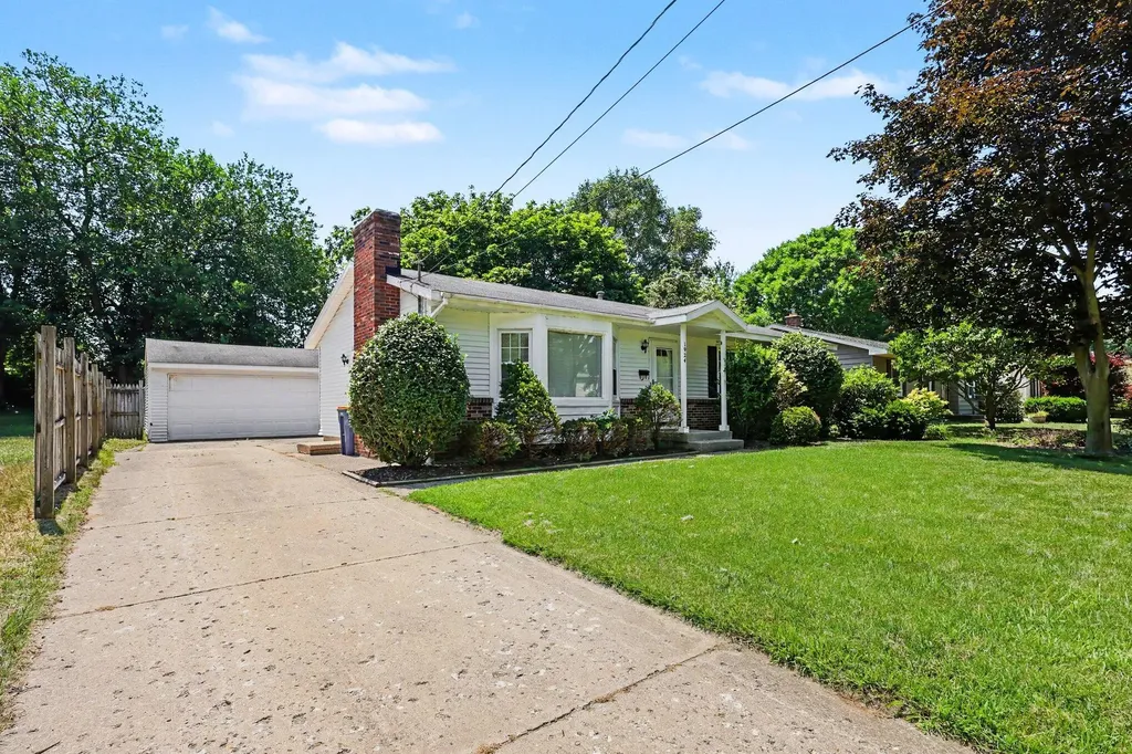 1924 Plymouth Terrace SE Grand Rapids City MI 49506