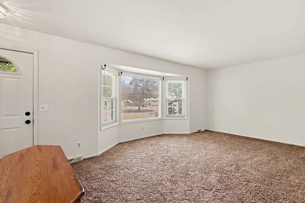 1924 Plymouth Terrace SE Grand Rapids City MI 49506