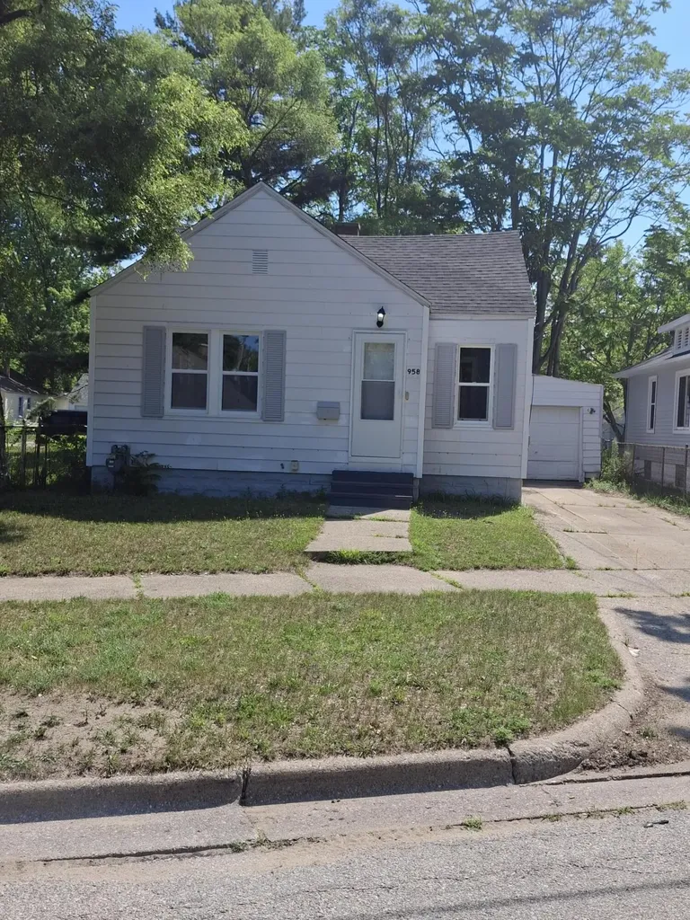 1958 Terrace Street Muskegon City MI 49442