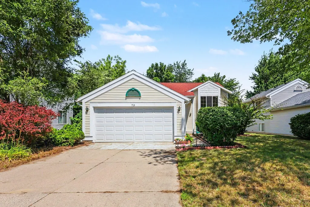 715 Springwood Drive SE Kentwood City MI 49548