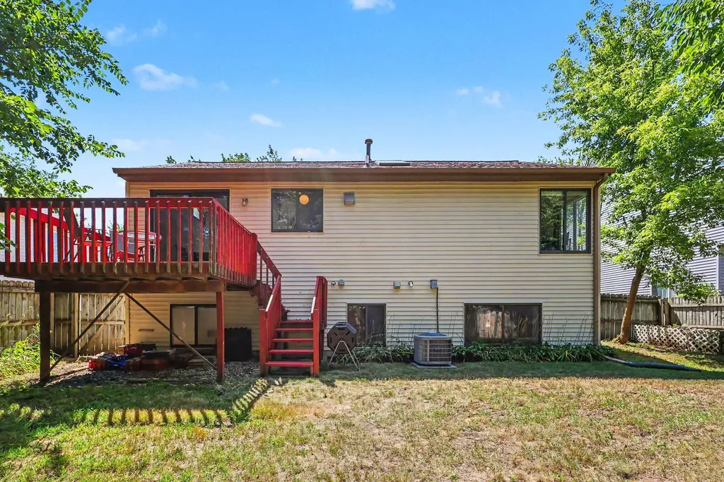 715 Springwood Drive SE Kentwood City MI 49548