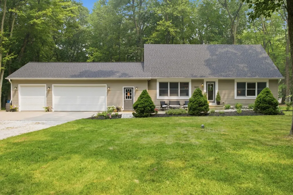 13650 148th Avenue Grand Haven Charter Township MI 49417