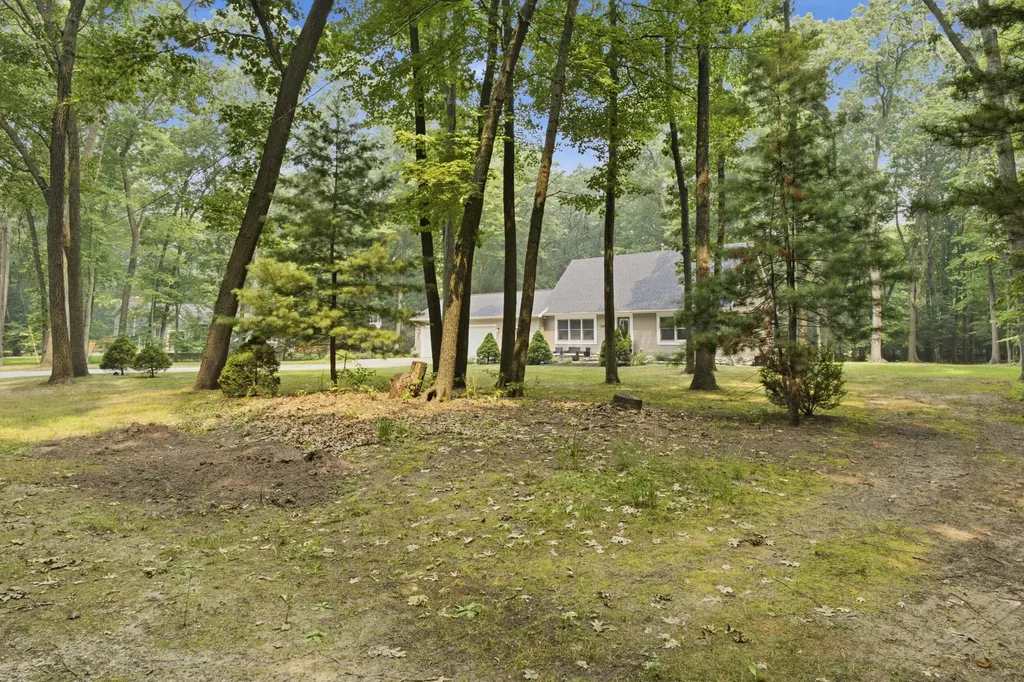 13650 148th Avenue Grand Haven Charter Township MI 49417