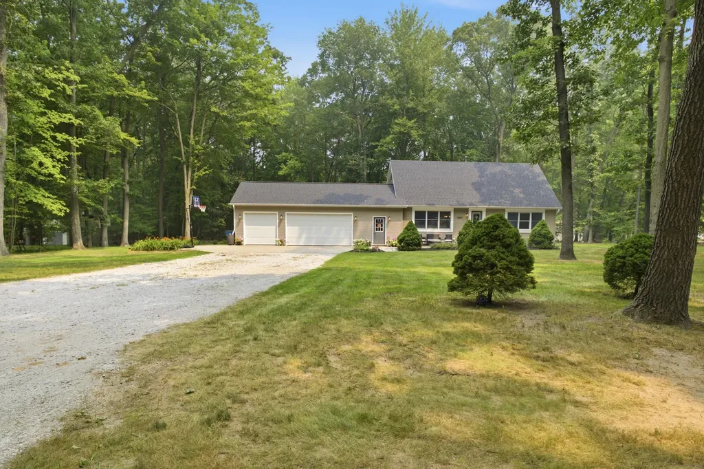 13650 148th Avenue Grand Haven Charter Township MI 49417