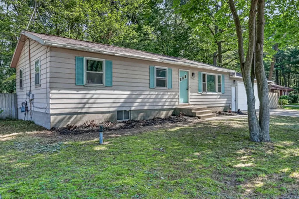 3614 Hall Road Muskegon Charter Township MI 49442