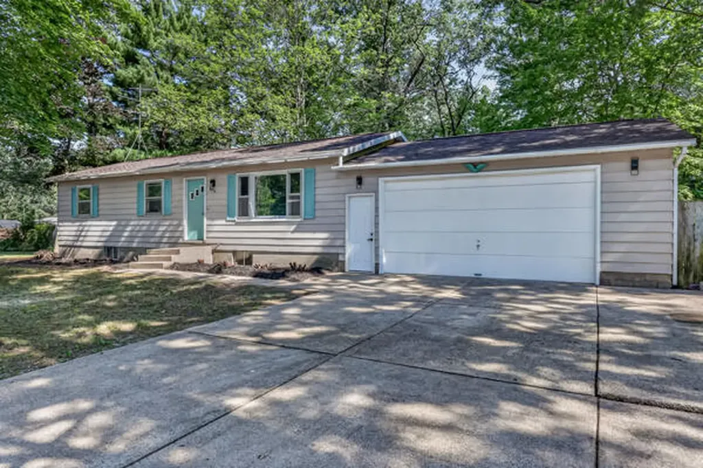 3614 Hall Road Muskegon Charter Township MI 49442