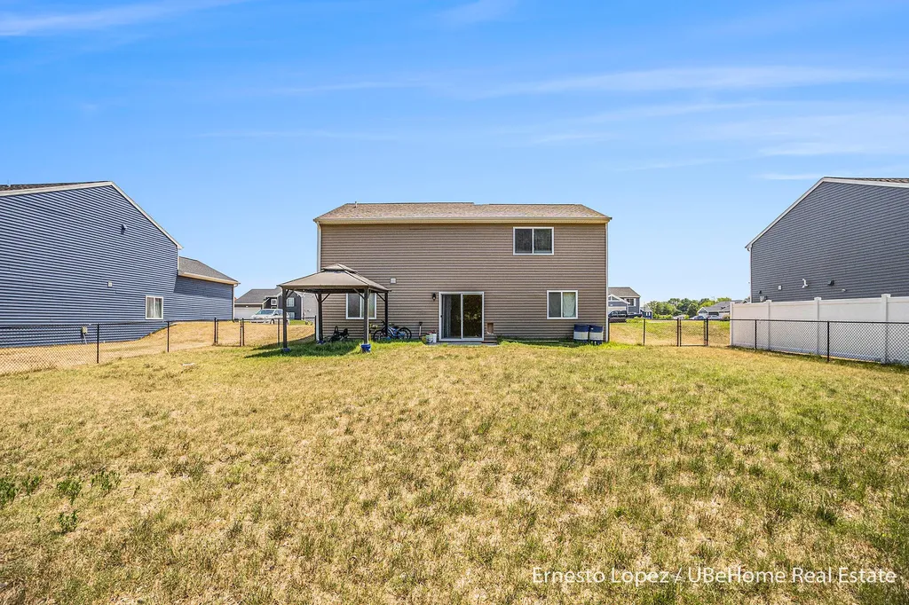 4061 Tributary Drive Holland Charter Township MI 49424