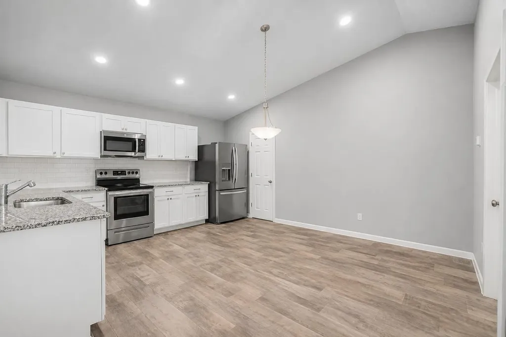 4061 Tributary Drive Holland Charter Township MI 49424