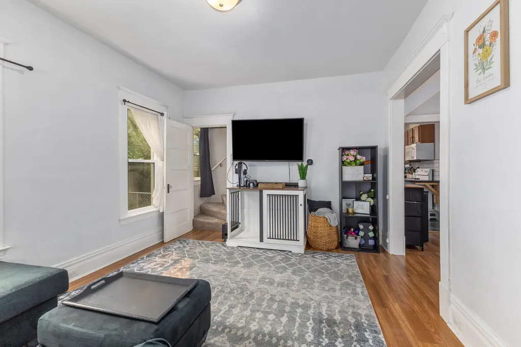354 W 17th Street Holland City MI 49423
