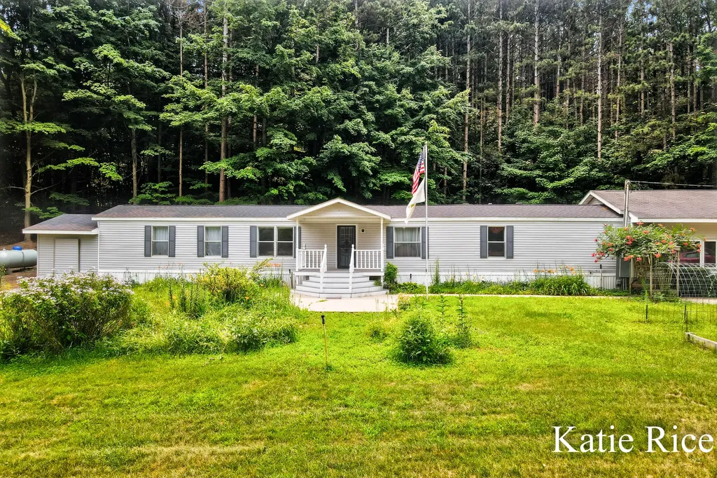 6411 W Cleveland Road Claybanks Township MI 49437